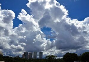 Chuva dá tregua e tempo firme e altas temperaturas predominam no Estado