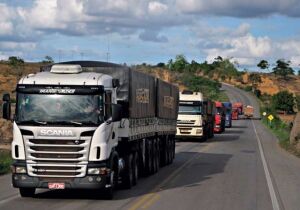 Frete por km rodado começa 2026 em alta, com média de R$ 7,61 em janeiro