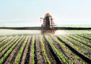 Conflito no Oriente Médio faz preços de fertilizantes dispararem no mundo