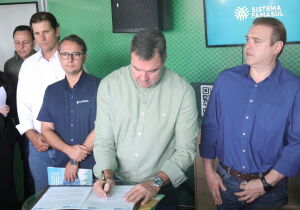 Famasul e governo firmam acordos na Expogrande para educação no Pantanal e regularização fundiária