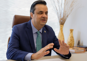 Exportações brasileiras de carne bovina podem cair 10% em 2026, diz presidente da Abiec