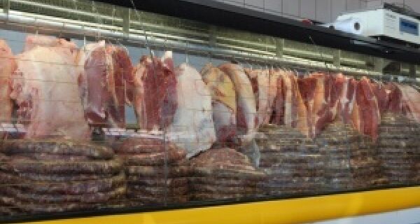 Preços de carne aumentam até 14% e elevam inflação da Capital em novembro