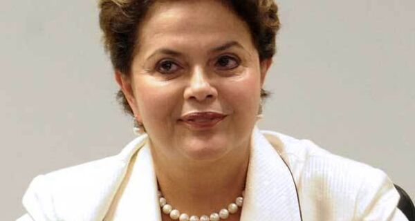 PMDB almoça com Dilma para apresentar reivindicações sobre Código Florestal 