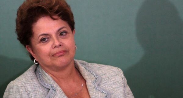 Dilma se reúne com ministros para se posicionar sobre Código Florestal 