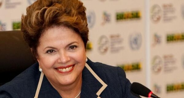 Vetos de Dilma 'anulam' o papel do Congresso, diz senadora