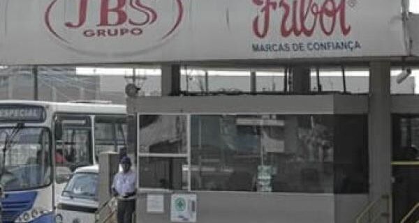 JBS reabre dois frigoríficos em Mato Grosso