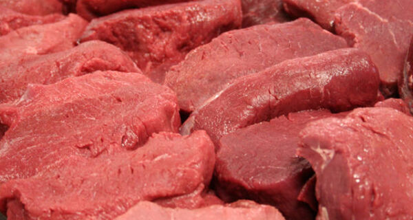 Brasil vetou lotes de carne importada dos EUA