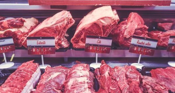 Exportação de carne bovina reage com maior embarque mensal em 10 anos