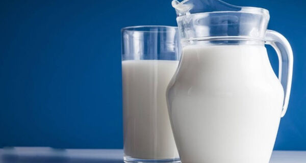 Terceiro mês de alta para o produtor de leite