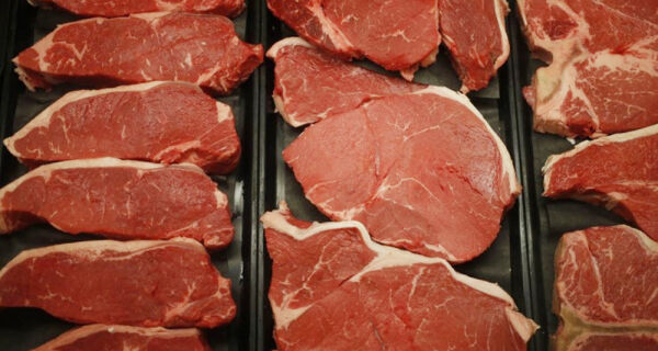Estoques menores e alta de preço da carne bovina no varejo