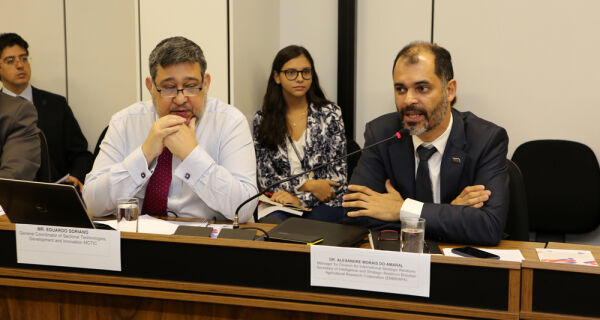 Ampliação da parceria entre Brasil e Canadá é discutida em reunião de comitê bilateral