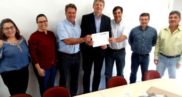  Laticínio Bella Búfala, de Bandeirantes, já pode vender sua produção para todo Brasil