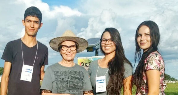 Tereza Cristina reúne-se com jovens de MS ligados à agropecuária