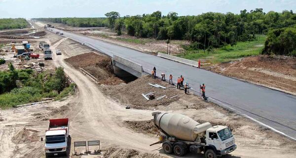 Paraguai inaugura 40 km da Transchaco, rodovia estratégica para a Rota Bioceânica