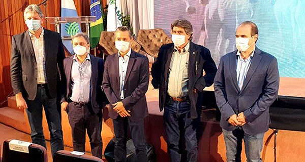 Secretário anuncia medidas para retirada da vacina contra aftosa em 2023 no Estado