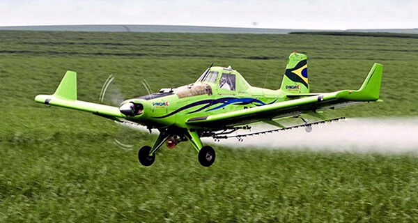 Congresso Nacional aprova uso de avião agrícola no combate a incêndio florestal