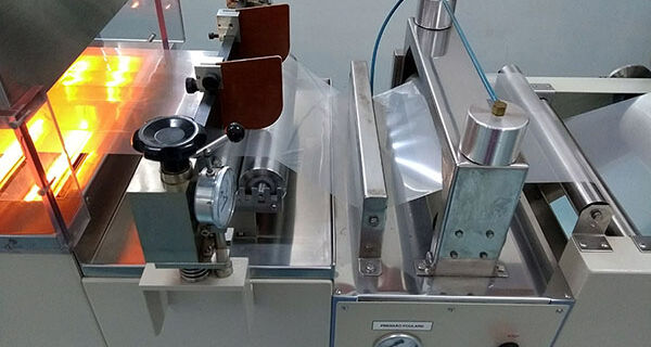 Filme biodegradável para embalar alimentos usa gelatina e nanocristais de celulose
