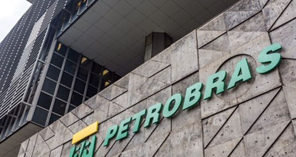 Petrobras vende primeiro lote de diesel com óleo de soja refinado