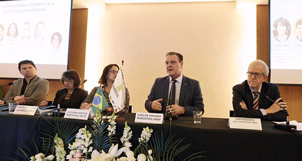 Ministro participa de evento para discutir política climática no Brasil