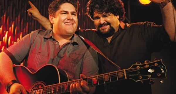 César Menotti e Fabiano abrem temporada de shows na Expogrande