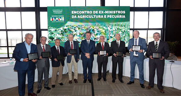 Ex-ministros da Agricultura debatem desafios e perspectivas do setor
