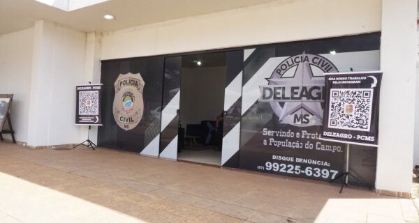 À disposição do público da Expogrande, Deleagro orienta sobre segurança nas propriedades