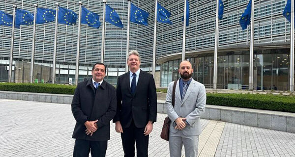 Governo e Reflore apresentam panorama do setor florestal de MS a representantes da União Europeia