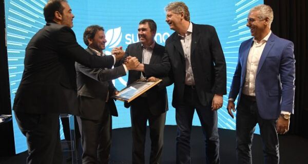 Em evento na Fiems, Governo de MS formaliza entrega de licença para fábrica da Suzano