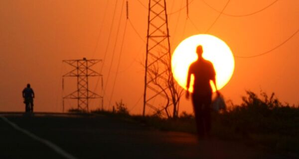 Com altas temperaturas e possíveis chuvas, período deve ser o mais quente do ano