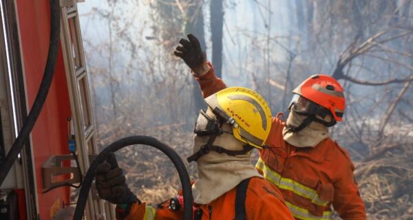 Governo de MS faz monitoramento dos rios e intensifica combate a incêndios nos três biomas