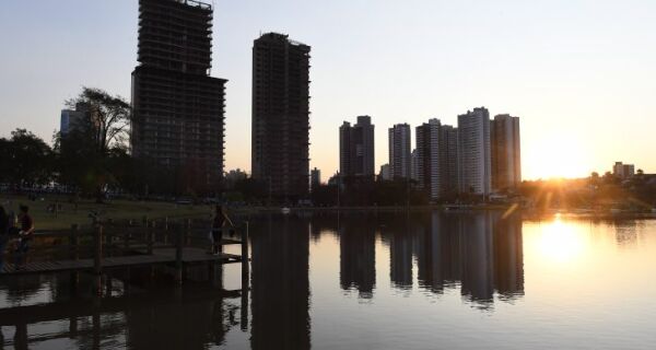 Quarta-feira tem previsão de sol no Estado e nova frente fria avança no fim do dia