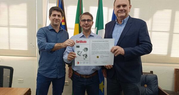 Iagro entrega para Acrissul certificado internacional de área livre de aftosa sem vacinação