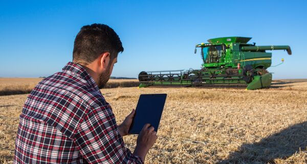 Número de pessoas empregadas no agronegócio representa 26% do total de trabalhadores do País