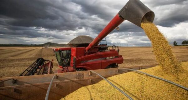 Agro cresce apesar de juros altos e falta de seguro rural, destacam parlamentares da FPA