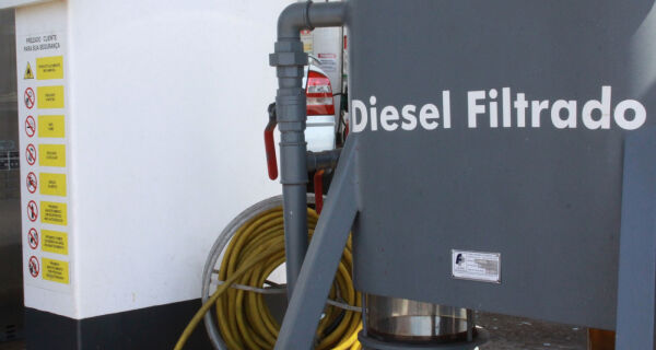 Governo federal zera PIS e Cofins para tentar frear aumentos do diesel