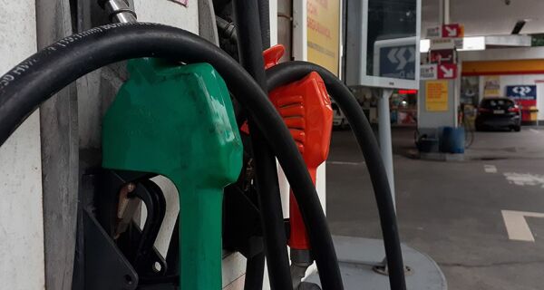 Governo edita MP com subsídio para segurar preço do diesel