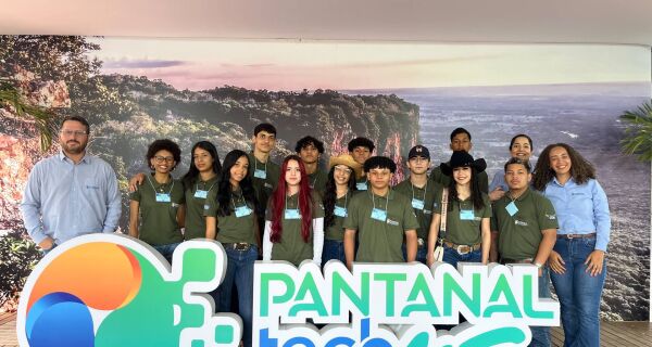 Alunos do curso de agro da Acrissul visitam Pantanal Tech no primeiro dia