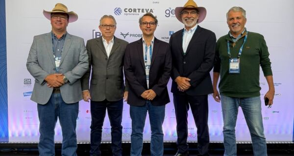 Unapec presente no 6° Fórum Pecuária Brasil