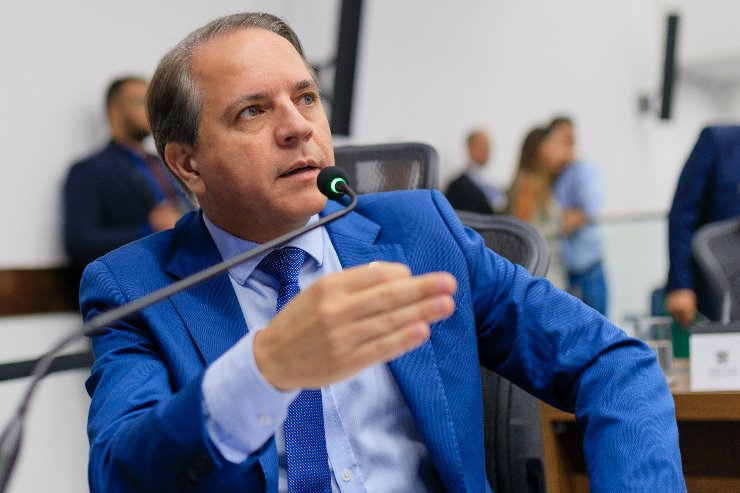 Assembleia aprova por unanimidade Frente Parlamentar para combater invasões  de terras em MS - Acrissul